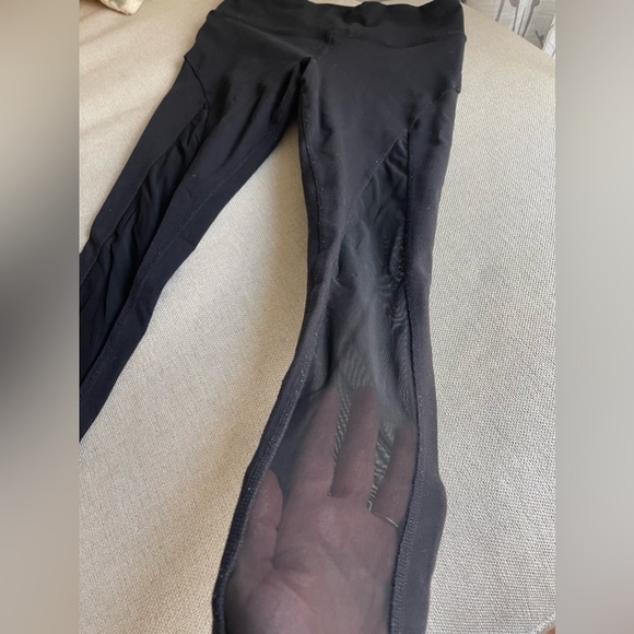 Alo Yoga Equalize Mesh Panel Yoga Leggings In Black Size S - Picture 3 of 9